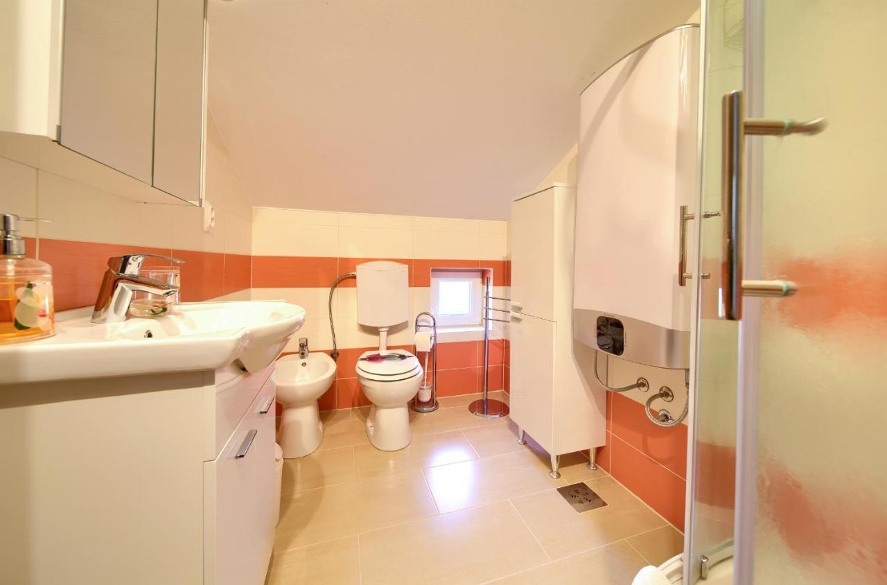 Apartment Oak Meadow Dobrinj